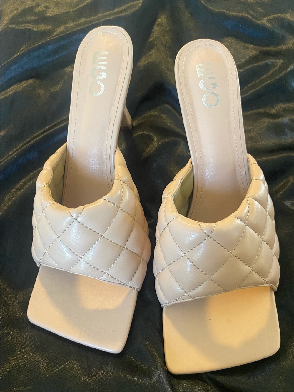 Chic quilted Cream Padded Square-Toe Heeled Mules